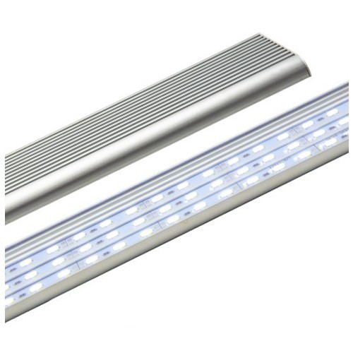 Rampes LED pour aquarium d'eau douce